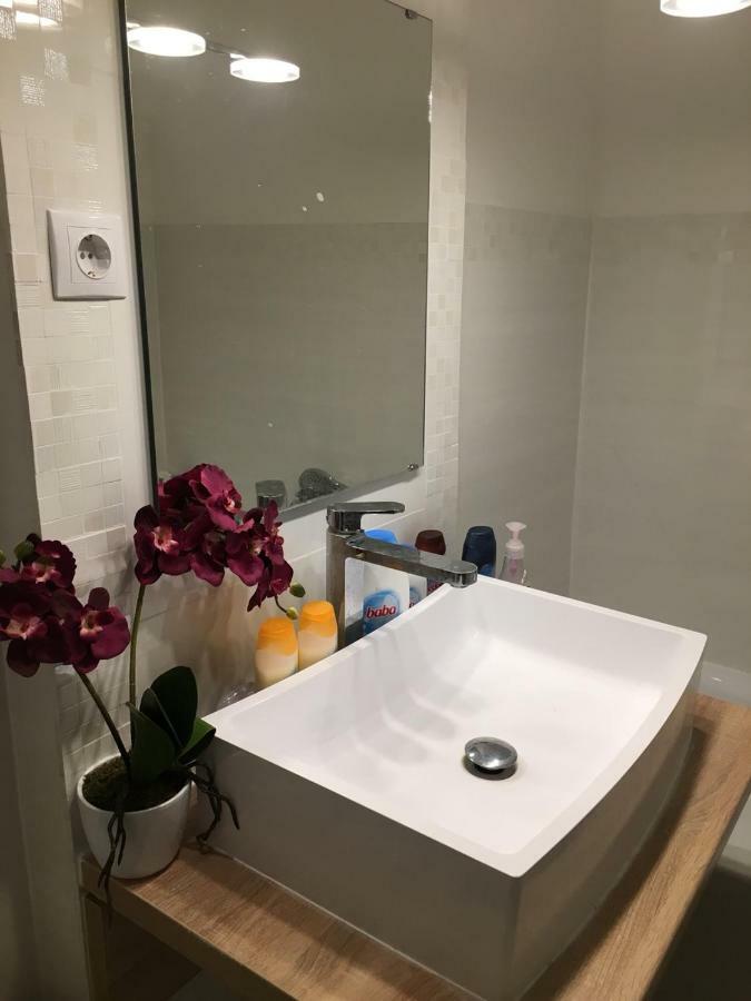 Hunyadi Apartman Szekszárd Esterno foto
