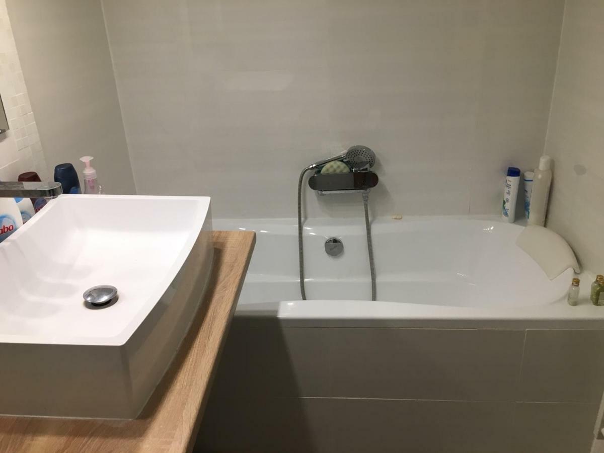 Hunyadi Apartman Szekszárd Esterno foto